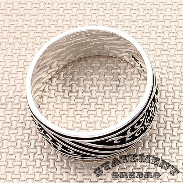 Muški srebrni prsten Ornament Minimal od 925 srebra sa uklesanim ornamentima, minimalistički dizajn za svakodnevno nošenje.